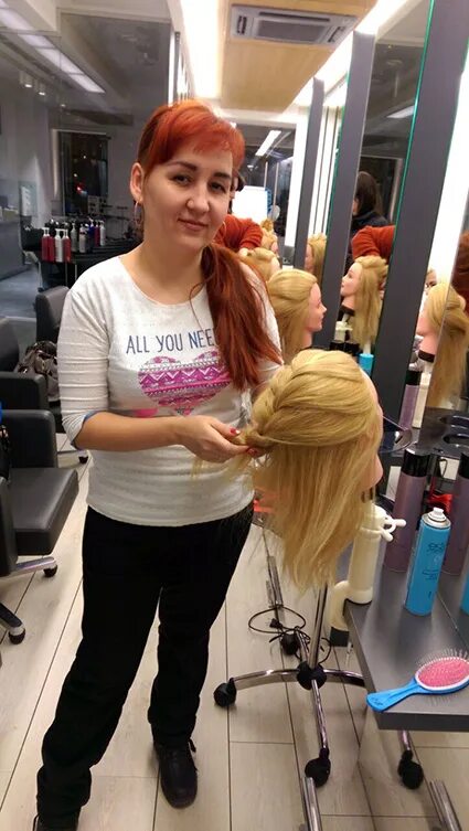 Цирюльник роз. Цирюльник роз. Цирюльник юрга парикмахерская. Парикмахерская роза. Парикмахерская ким.