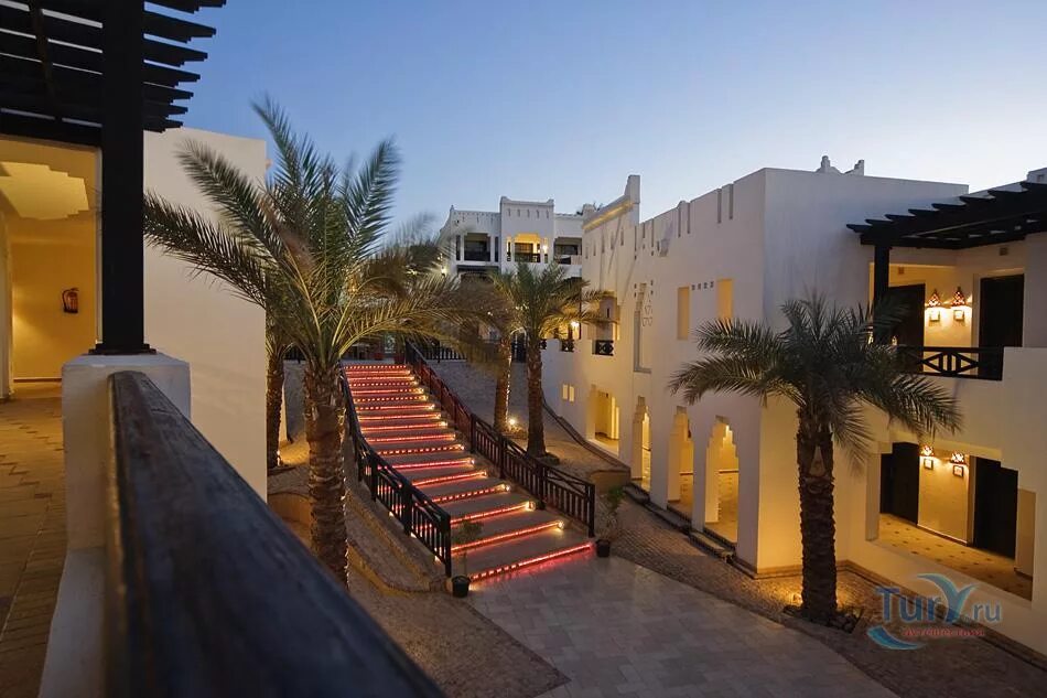 Шарм плаза отзывы 2024. Отель в египте шарм-эль-шейх sharm plaza. Sharm plaza пляж. Шарм плаза отзывы 2024. Royal naama bay.