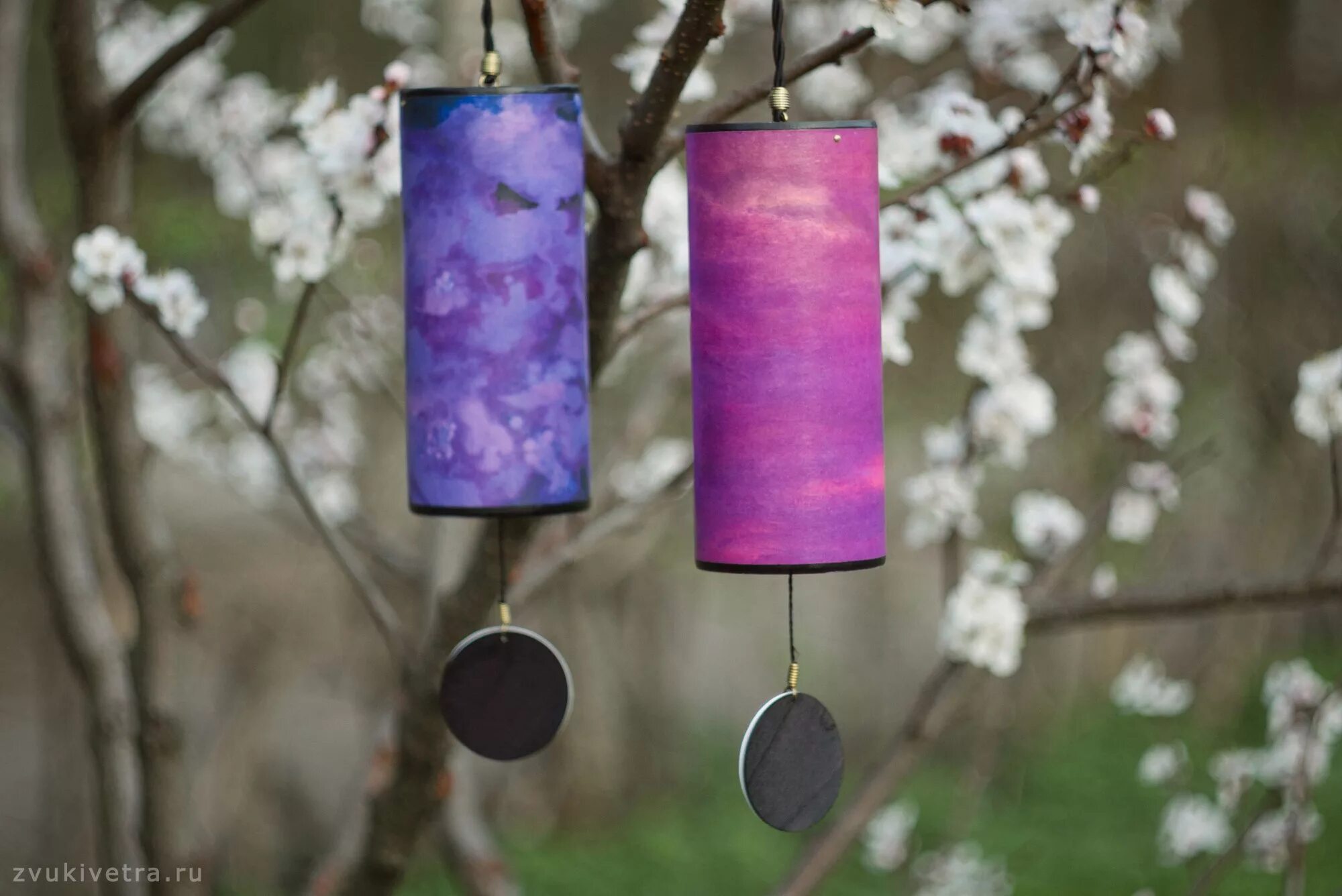 колокольчик nada. звукобуквенный анализ слова ветер. поставь звуки ветра. уличные украшения для сада. звук ветра.