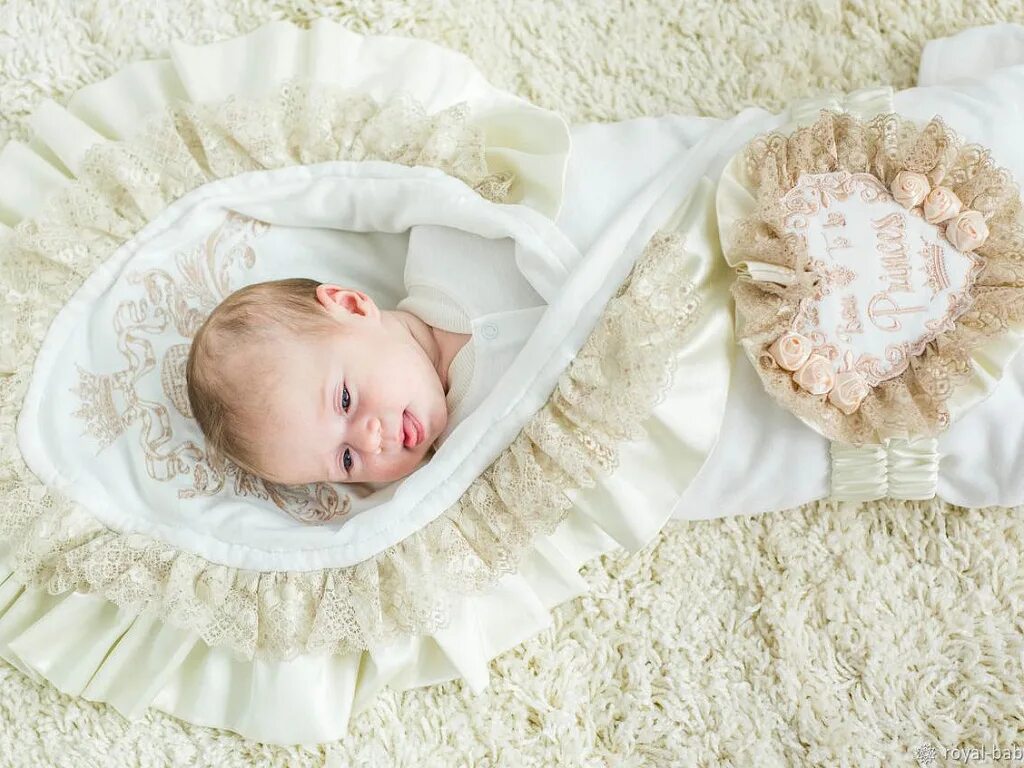 комплекты для новорожденных на выписку из роддома. отдельные для выписки. конверт для малыша luxury baby. комплект для выписки из роддома летом. сдобина одеяло- конверт для новорожденного арт.