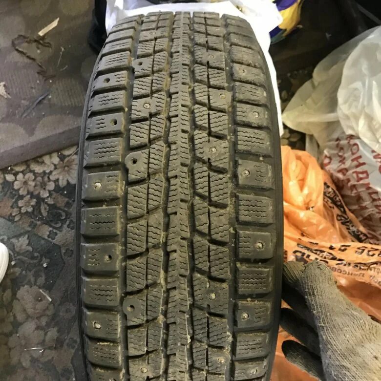 Данлоп сп айс. Dunlop 195/65 r15 зима SP. Данлоп Винтер айс 01 195х60х15. Данлоп Винтер айс 0 2 285 60 р 18 фото. Данлоп СП Винтер айс 01 цена.