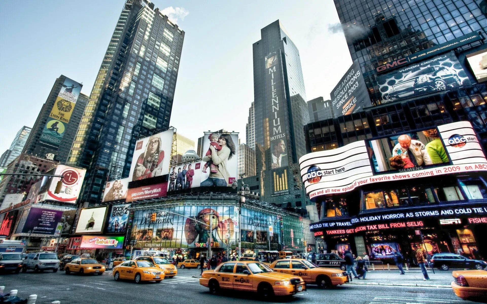 New york is really. Бродвей Нью-Йорк. Нью-Йорк Таймс сквер. Нью-Йорк улица Таймс сквер. 5 Авеню Нью-Йорк.