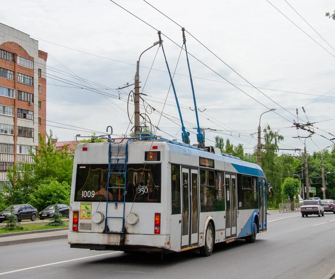 Трамвай БКМ. БКМ-321 сбоку. Трамвай и троллейбус.