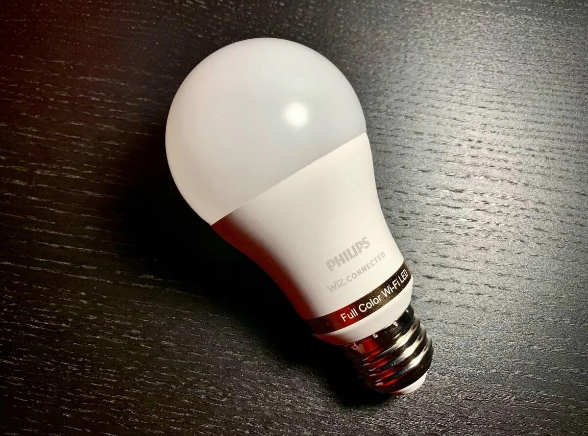 Филипс wifi. Philips led Bulb. Philips Wiz e27 75вт. Умная лампочка с выключателем. Philips Wiz Smart Wi-Fi led Bulb.