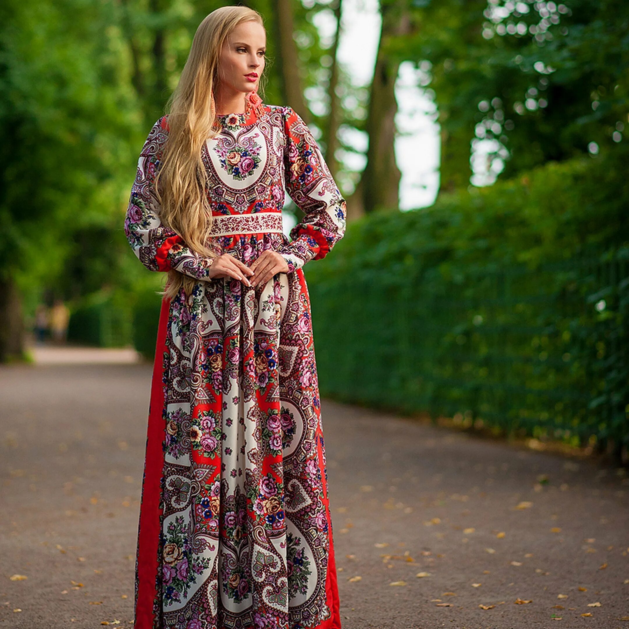 Стиль а ля рюс. Русское народное платье. Русские народные платья в современном стиле. Современные славянские платья.