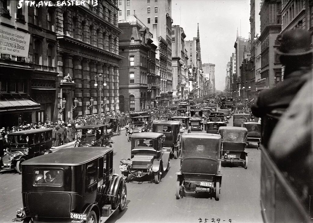 Нью Йорк 20 век. Нью Йорк 5 Авеню 1913 год. 5 Авеню Нью-Йорк. Нью-Йорк 5 Авеню 1900.