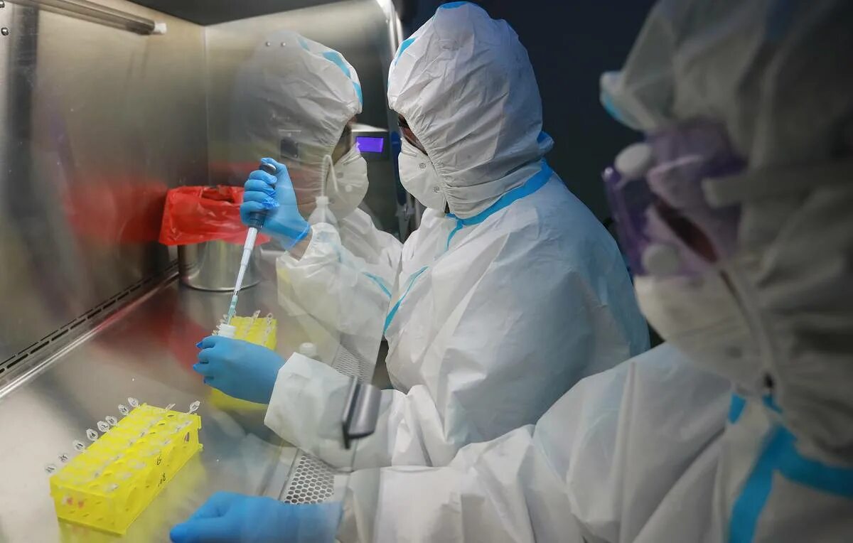 Пандемия в россии. Omicron штамм коронавируса симптомы. Картинки омикрон штамм. Новый штамм коронавируса обнаружен на юге франции. Новые штаммы ковид 19.