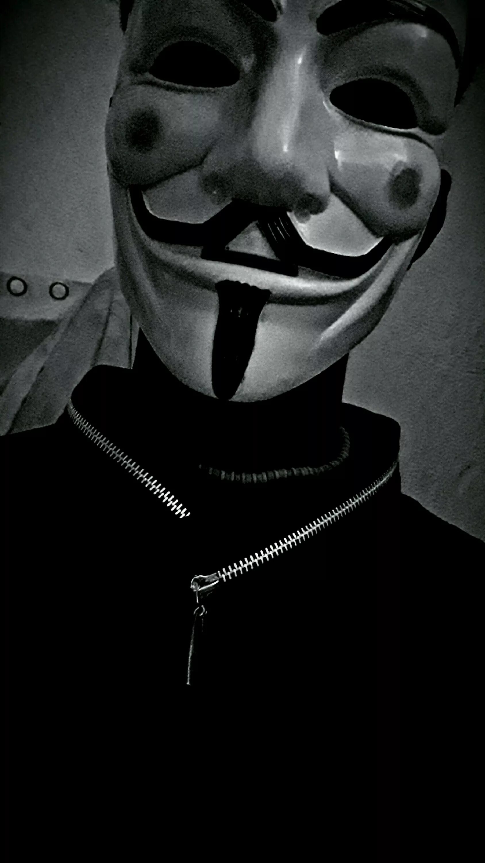 хакер в маске анонимуса. хакер анонимус гай фокс. хакер анонимус гай фокс. лиам фокс маска. белая маска.