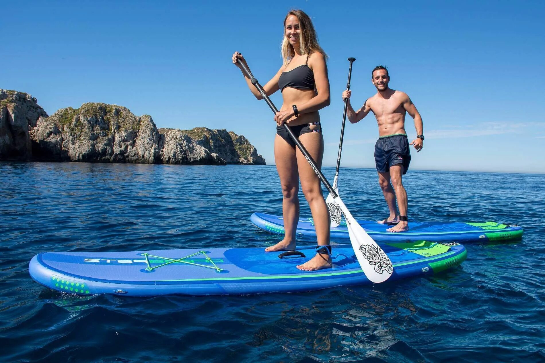 Паддл крик. Paddle Board Испания. Паддл Бординг. Сапборд семья. Sup борд.