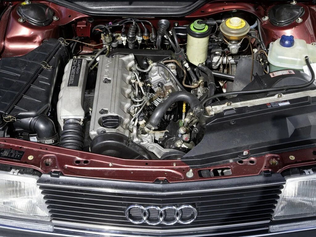 Купить двигатель ауди 2.5. Audi 100 2.5 TDI. Ауди 100 c4 2.5 Motor. Audi 100 2.2 Turbo. Ауди 100 с4 2.3.
