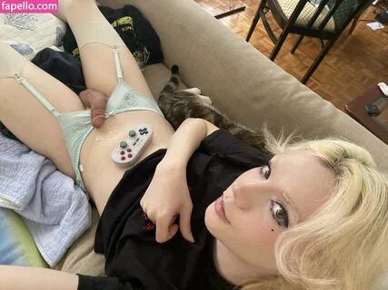 https:  roseyule Nude Leaked OnlyFans Photo 11 - Fapello.