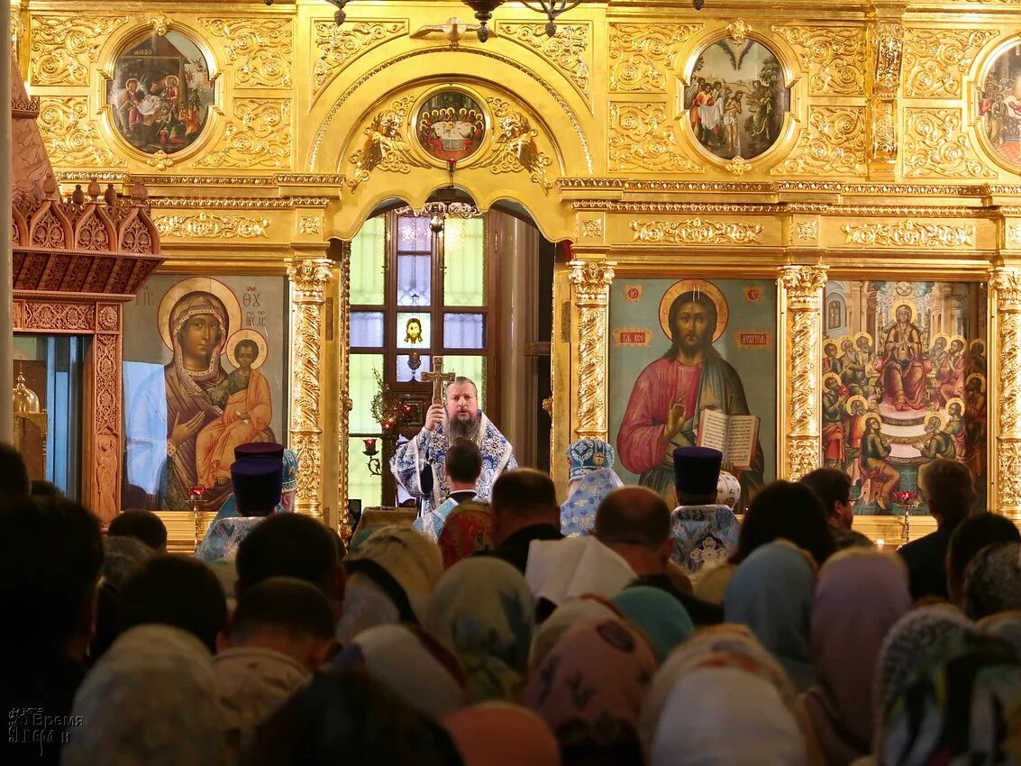 Хор храма в толмачах. Храм святителя николая в толмачах расписание. Храм святителя николая в толмачах. Епископ евгений бронницкий. Храм в толмачах расписание богослужений.