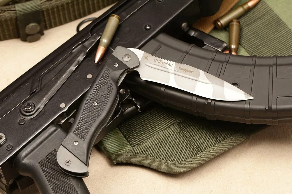 Нож спецназ мелита. Sog specialty knives спецназовский нож. Складной нож спецназа. Складной нож спецназа. Нож спецназ мелита антитеррор.