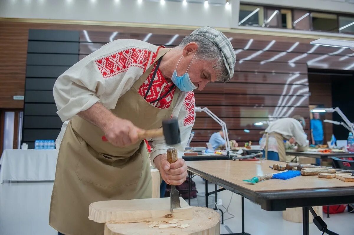 Безопасный труд глазами детей. Человек труда рисунок. Безопасный труд глазами детей конкурс рисунков. Картины рабочих профессий. Славим человека труда 2022 екатеринбург.