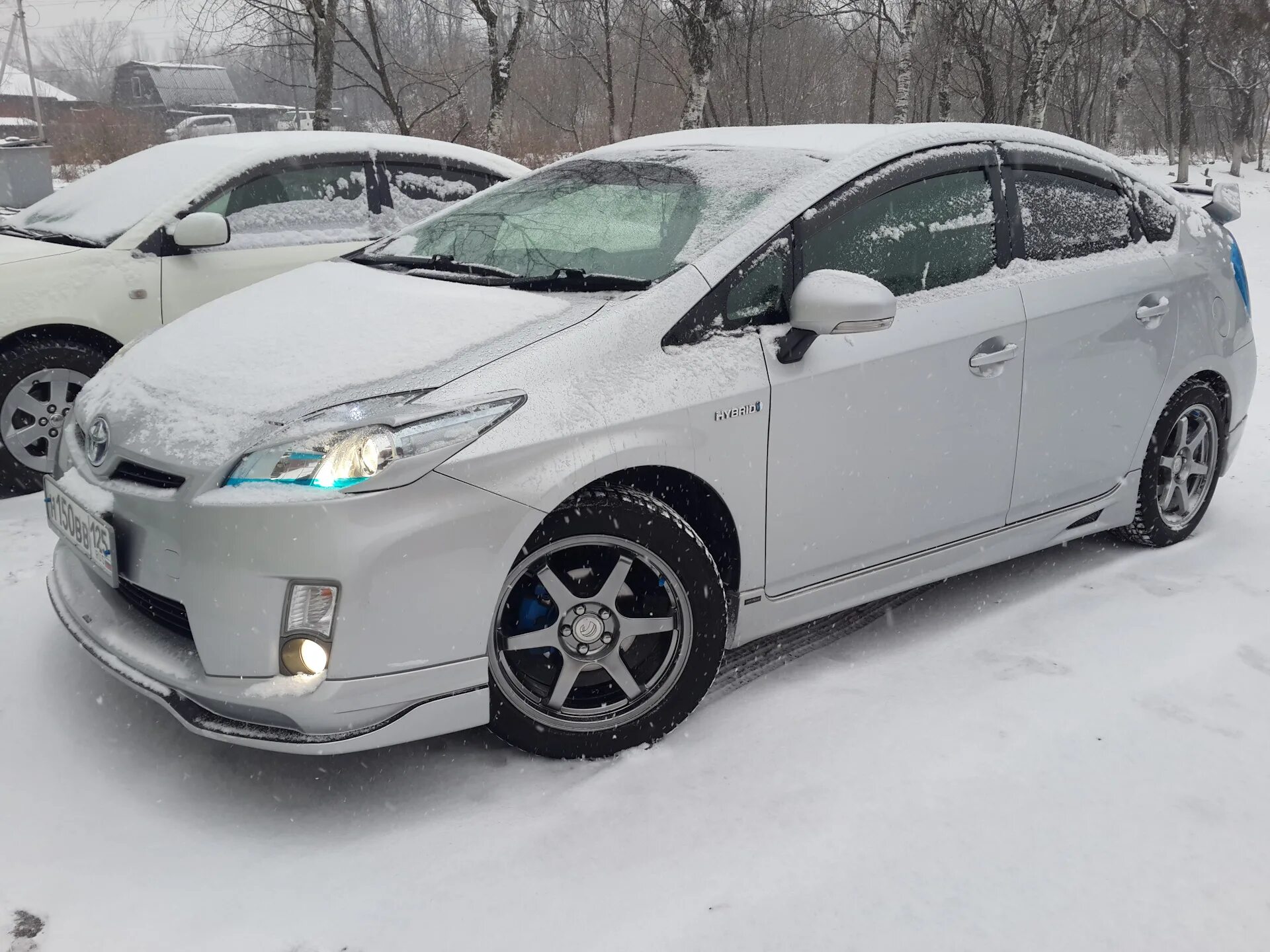 Купить тойота хабаровск дром. Drive2 Toyota Prius. Toyota Prius 30 Drom. Приус 30 зимой. Prius 30 VVTI.