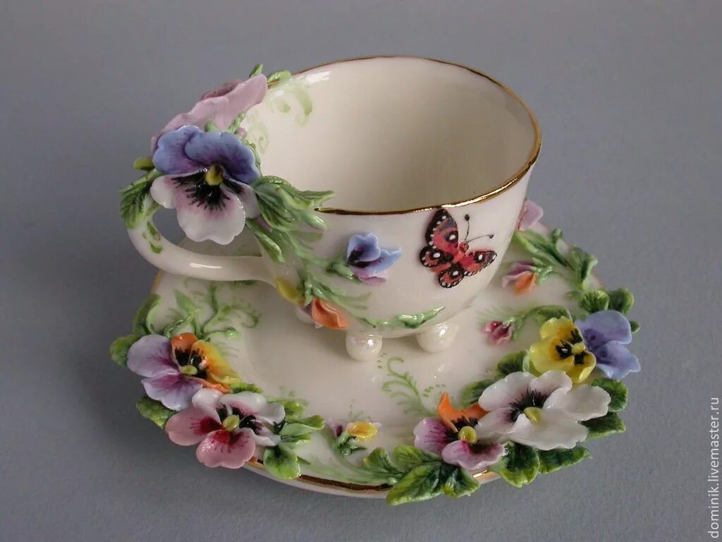 Неаполитанский фарфор каподимонте. Цвет фарфора. Чайник лефард заварочный. Pavone цветы. Цвет фарфора.