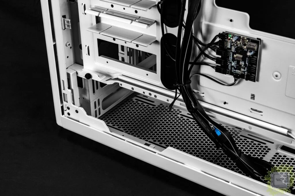 Корпус be quiet silent base 802 window. Корпус be quiet! silent base 802. be quiet! silent base 802 e atx. be quiet! silent base 802 white дверца. be quiet! silent base 802 3 вентилятора спереди.