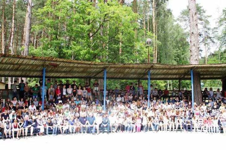 Маяк брянск работа. Лагерь маяк брянск. лагерь маяк сельцо. лагерь маяк брянск официальный сайт. летний лагерь маяк в брянске.