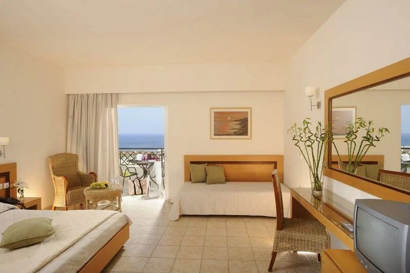Grand hotel holiday. Grand hotel holiday resort крит греция. Отель ираклион анапа. Гостиницы на крите. Grand hotel holiday resort крит греция.