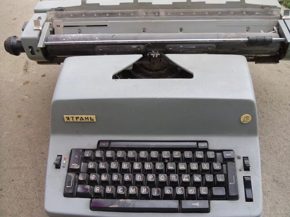 ятрань печатная машинка. ятрань (пишущая машинка). печатная машинка olympia sge 50. клавиатура печатной машинки ятрань. электрическая печатная машинка ятрань ссср.