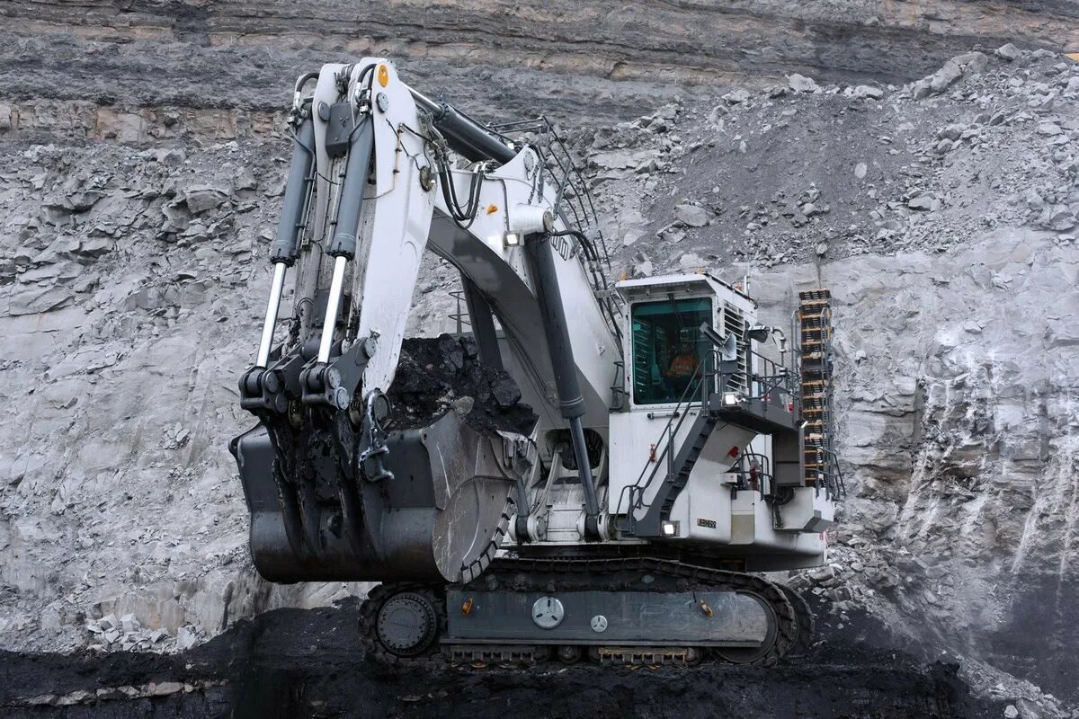 Экскаватор либхер. Экскаватор liebherr r9400. либхер 9400 экскаватор. liebherr 9400 экскаватор. liebherr 9100 экскаватор.