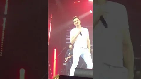 Почему не вырезали билана из программы