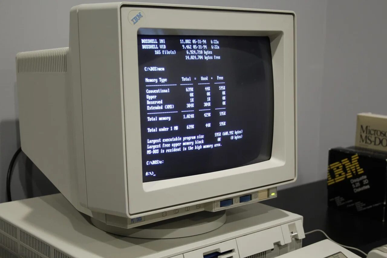 Старые компьютеры видео. Ibm ps/2 model 30. ibm pc2 model 30. компьютер ibm 286. ibm компьютеры 90-х.