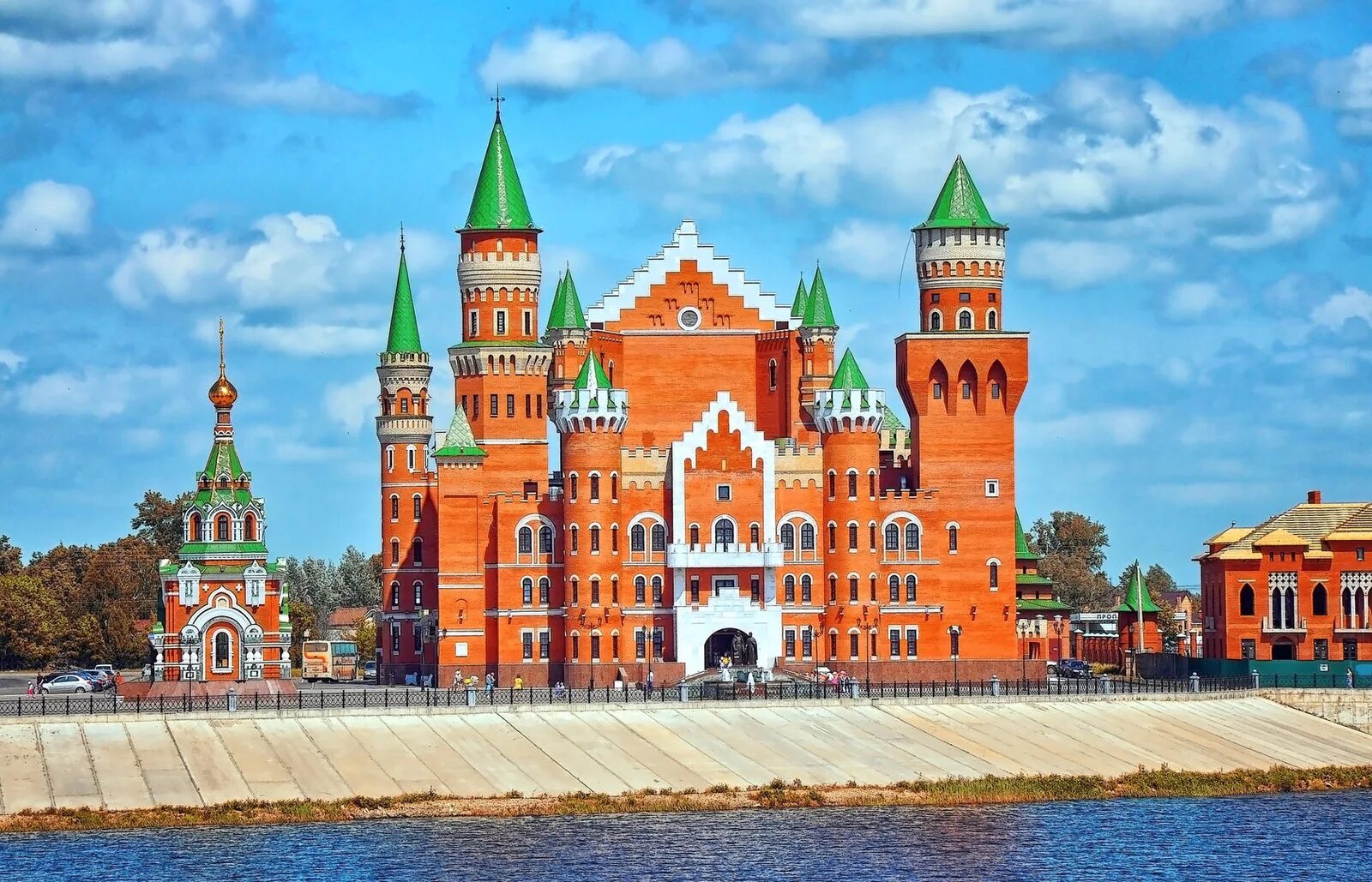 Марий эл. Набережная реки кокшага йошкар ола. Площадь республики йошкар-ола. Марий эл набережная брюгге. Башня йошкар-ола.