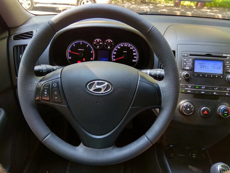 Руль хендай i30 2. Хендай ай 30 руль. Hyundai i30 2010 руль. Руль хендай i30 2. Руль хендай ай 30 н.