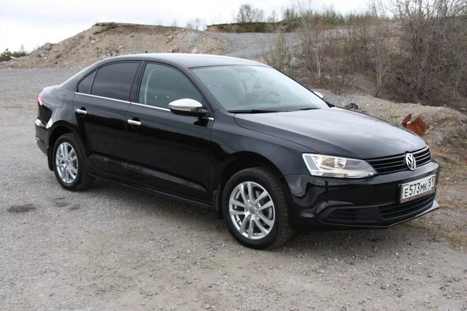 Volkswagen jetta 15 года. Накладка двери jetta 6. Хром молдинги дверей jetta 6. Хром молдинги дверей jetta 6. Фольксваген джетта 6 синяя.