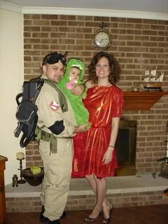 Peter Venkman, Slimer and Zuul (DIY costumes) Disfraz Familia Halloween, Ca...