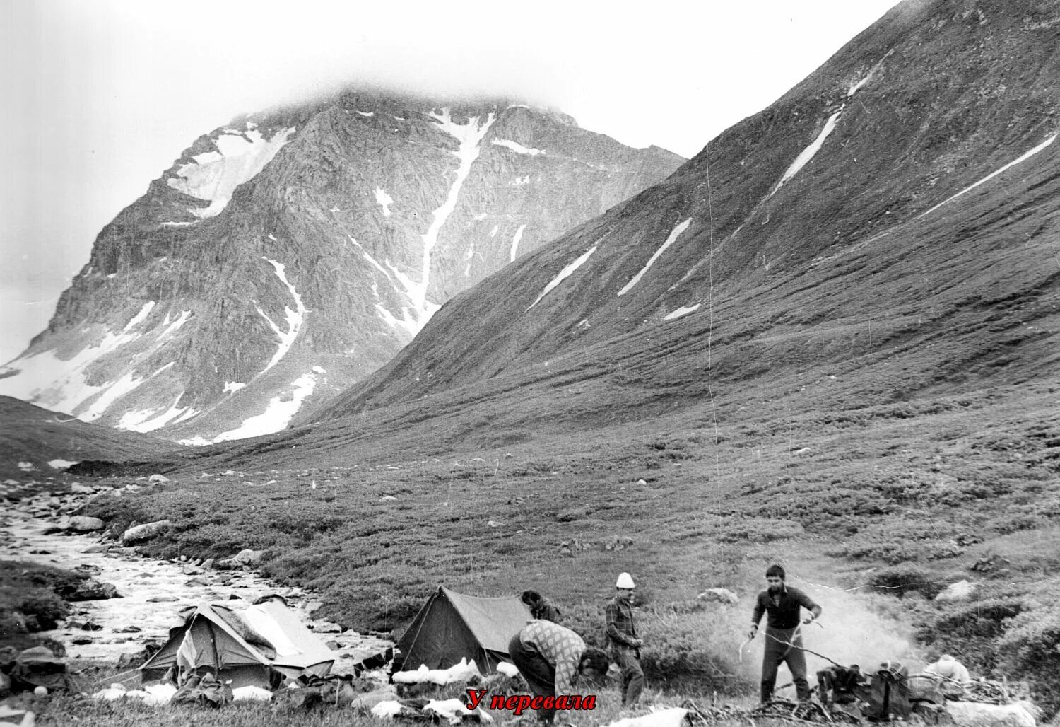 Саяна старый. Саяна старый. Саяны тува. Саяна старый. Гора старая крепость кузнецкий алатау.