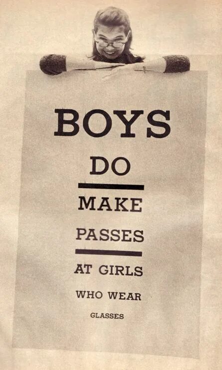 Passive voice в английском simple. Present passive voice в английском. Active and passive voice таблица спотлайт. Make passes. Make в пассивном залоге.
