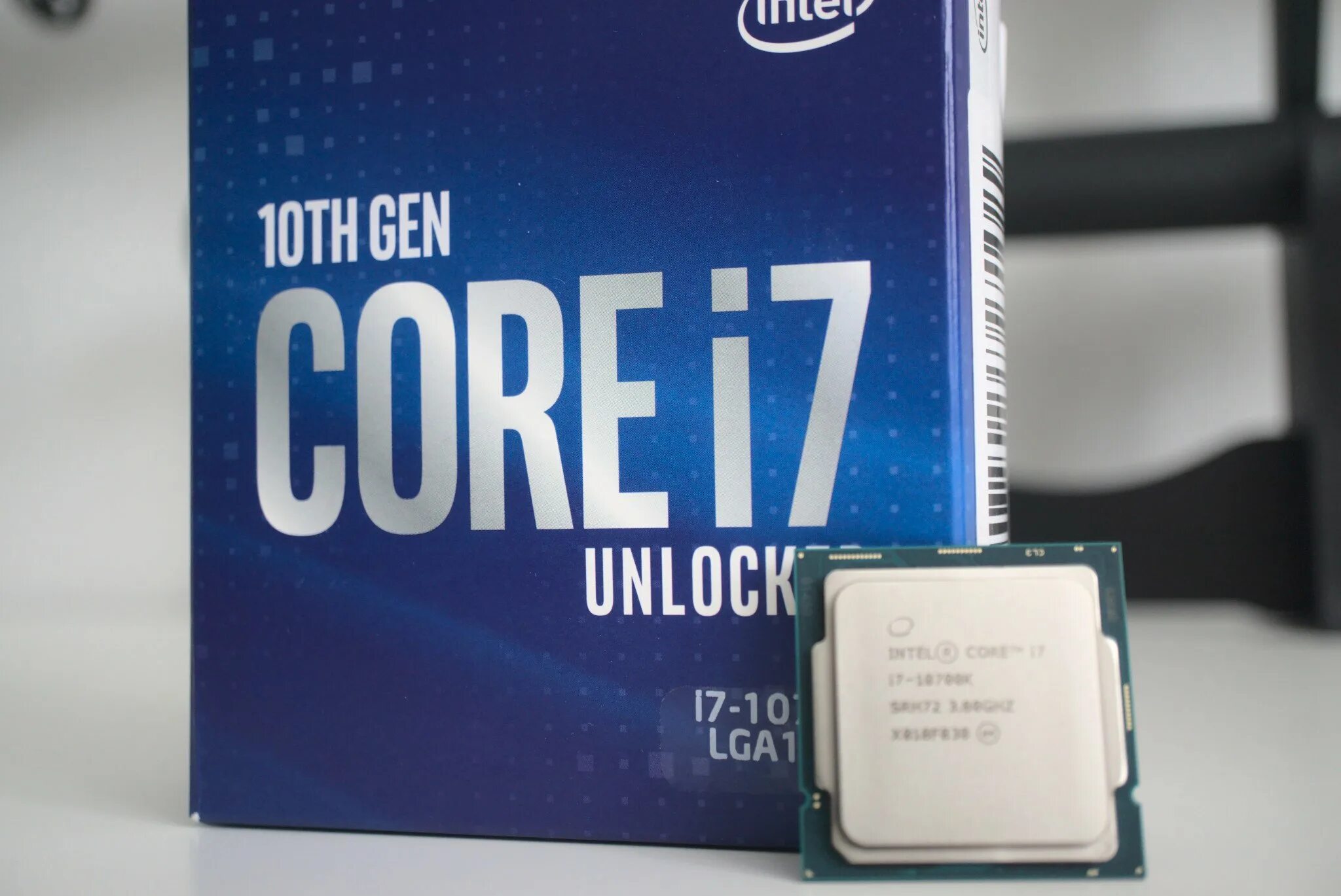 Cpu cores отзывы. Intel core i7-10700. cpu intel core i7-10700. intel core i5 10700k. intel core i7-10700ka (box).