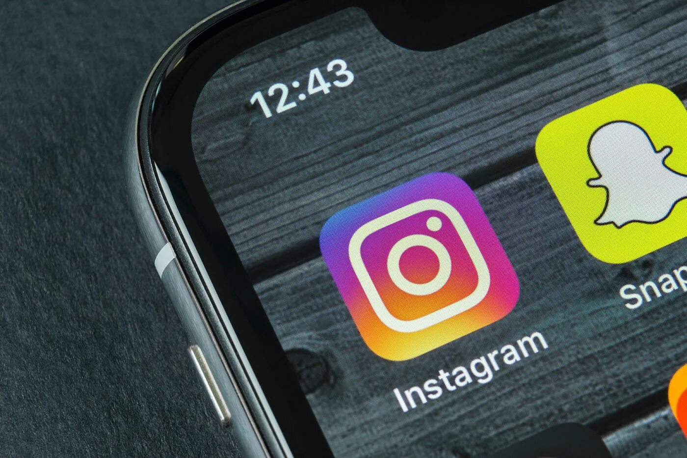 Em digital instagram. Айфон 11 инстаграм. facebook instagram whatsapp oculus. вырезанная иконка инстаграм. стикер инстаграма значок.