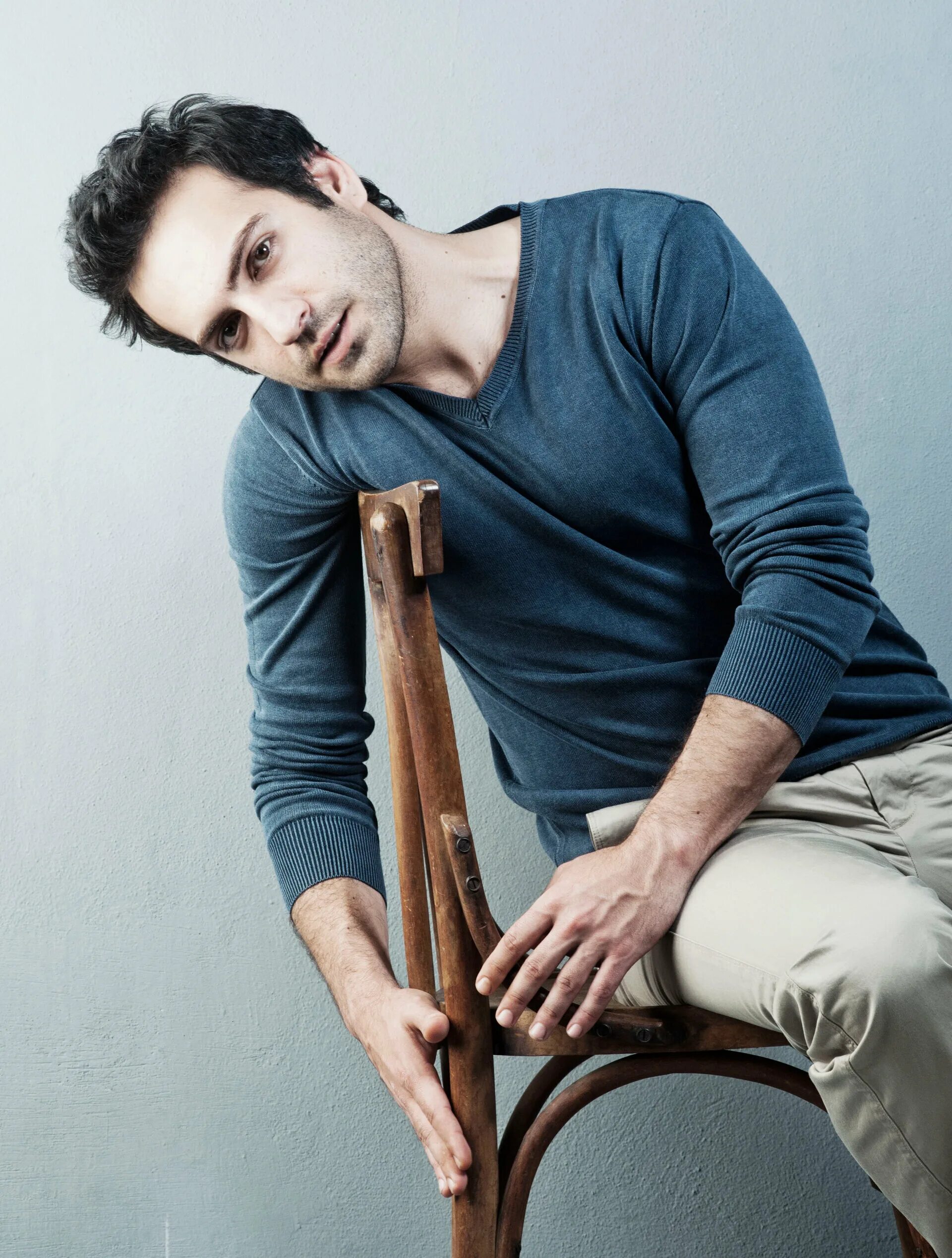 Бугра гюльсой молодой. Бугра гюльсой мелик шах. Бугра гюльсой турецкий актер. Актертурция бугра гюлсей. Бугра гюльсой.