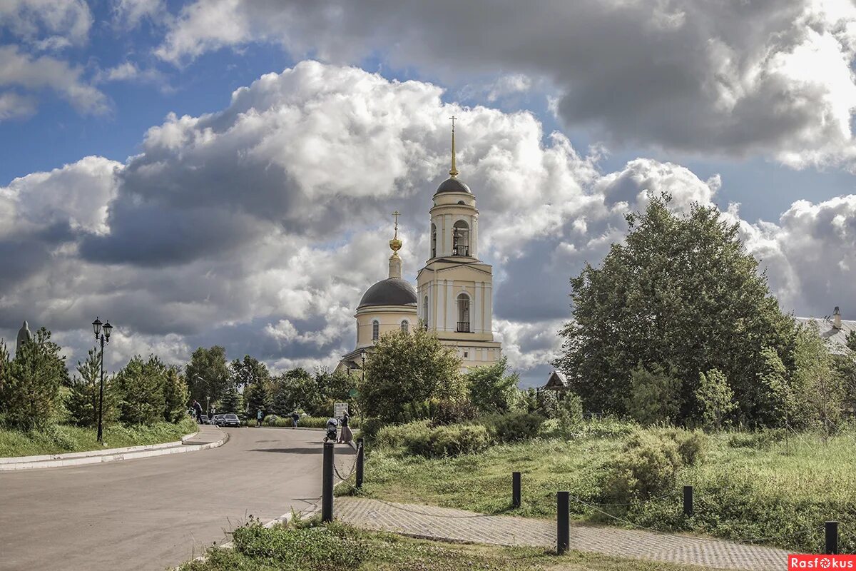 Церковь преображения господня, село радонеж. Церковь преображения господня, село радонеж. Церковь преображения господня радонеж. Радонеж храм преображения внутри. Храм в радонеже сергиев посад.