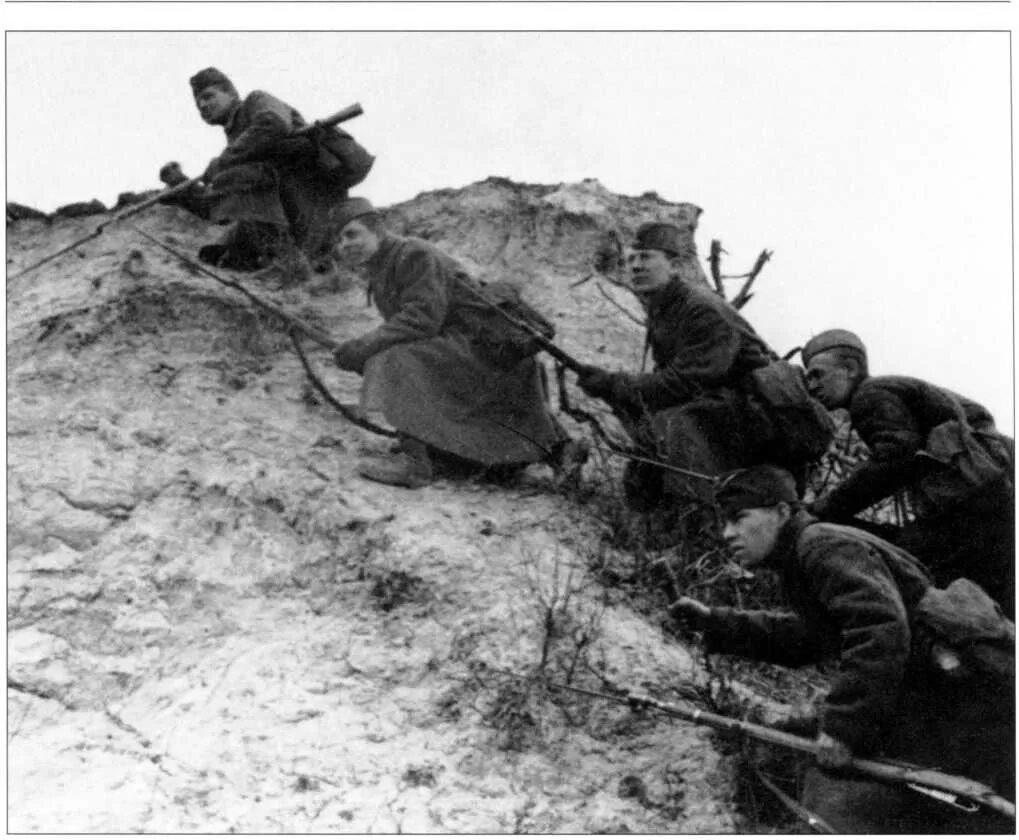 Бои за мамаев курган 1942. Битва 102. Битва 102. Бои за мамаев курган сталинградская битва. Битва на мамаевом кургане 1942.