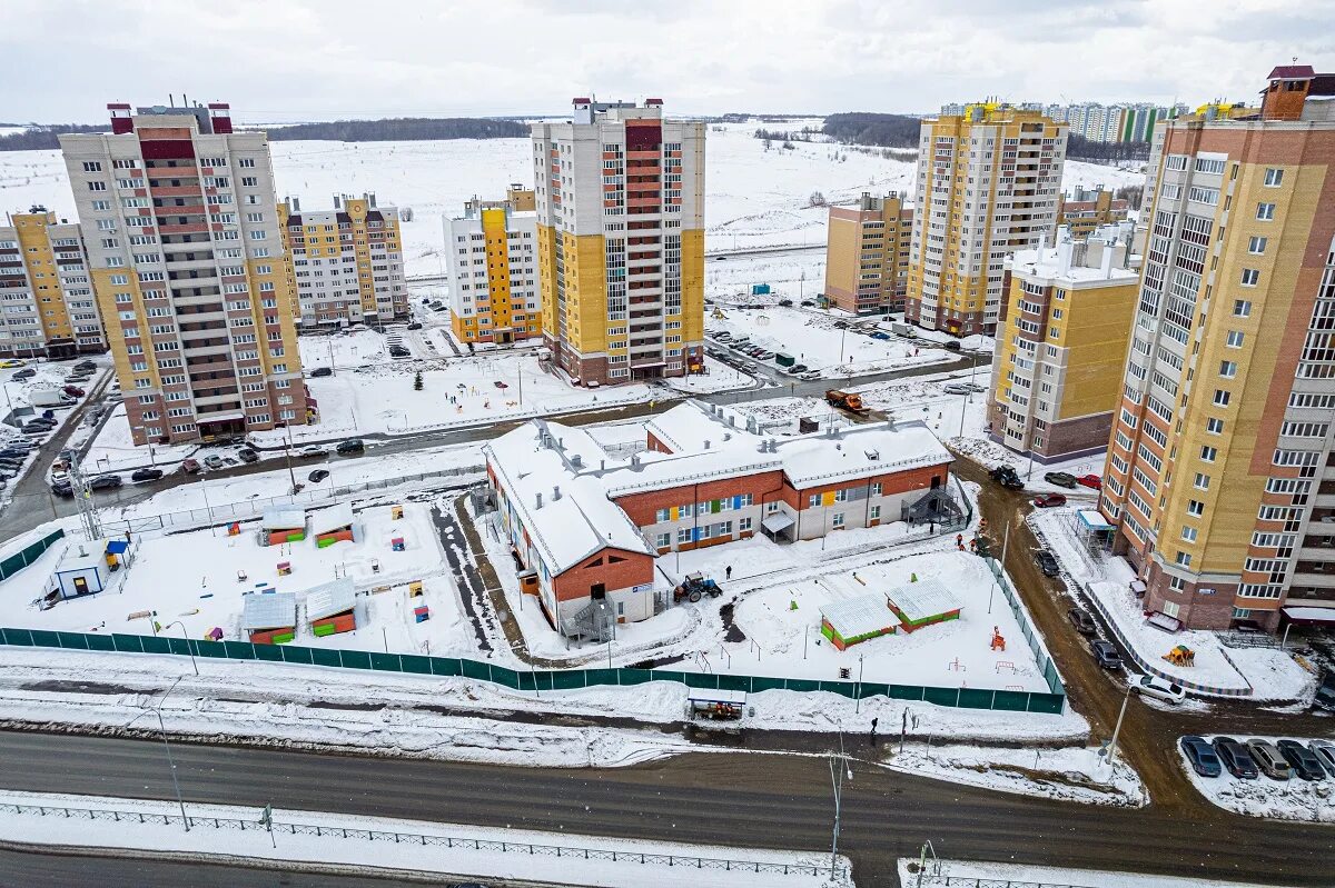 14 Микрорайон Чебоксары. Школа в 14 микрорайоне Чебоксары. Микрорайоны Чебоксар. Микрорайон м14 Казань. Школа 14 микрорайон