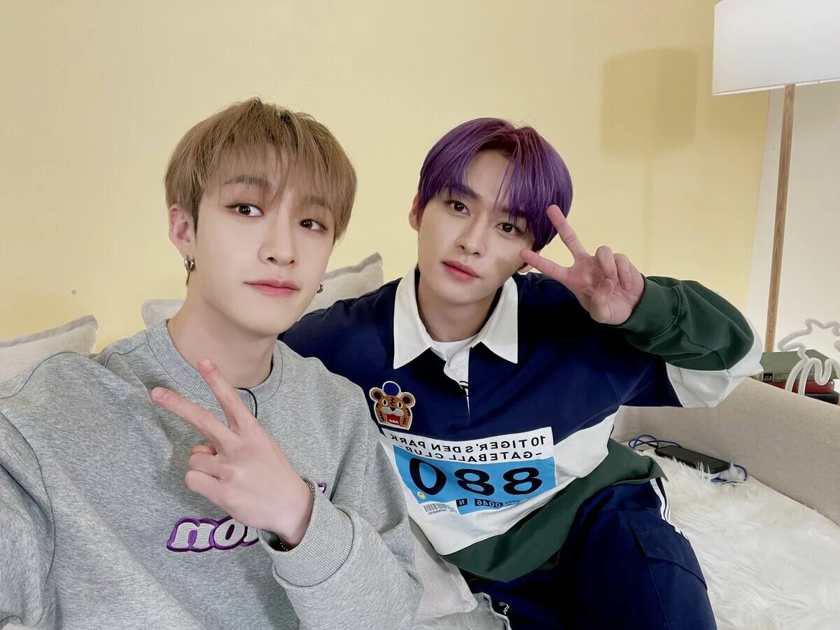 Stray room. Two kids room stray kids. Stray room. Комната стрэй ифон. Two kids room stray kids.