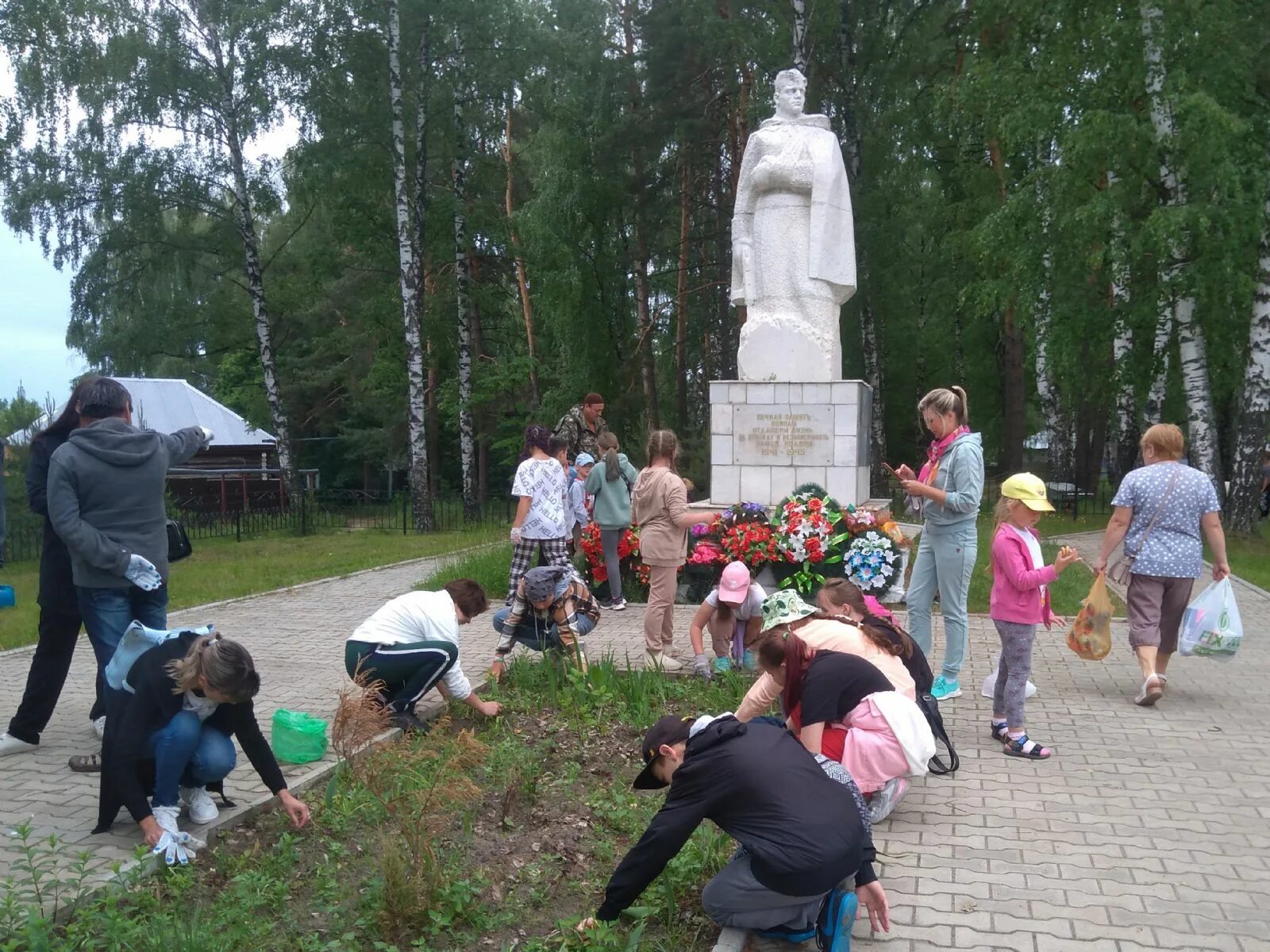 Автобус йошкар ола красногорский. Красногорский йошкар. Йошкар-ола кремль. Маршрутка звенигово йошкар ола. Красногорский йошкар.