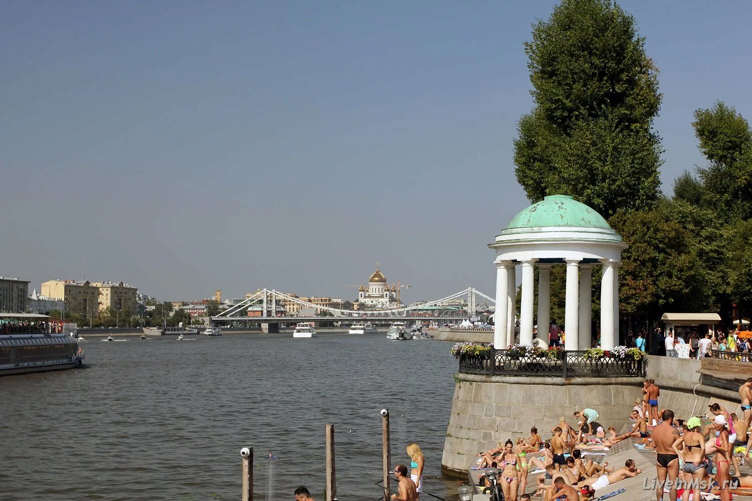 Парк культуры горького москва. Парк горького москва. Набережная в цпкио им. Москва парк культуры имени горького. Горьковская москва.
