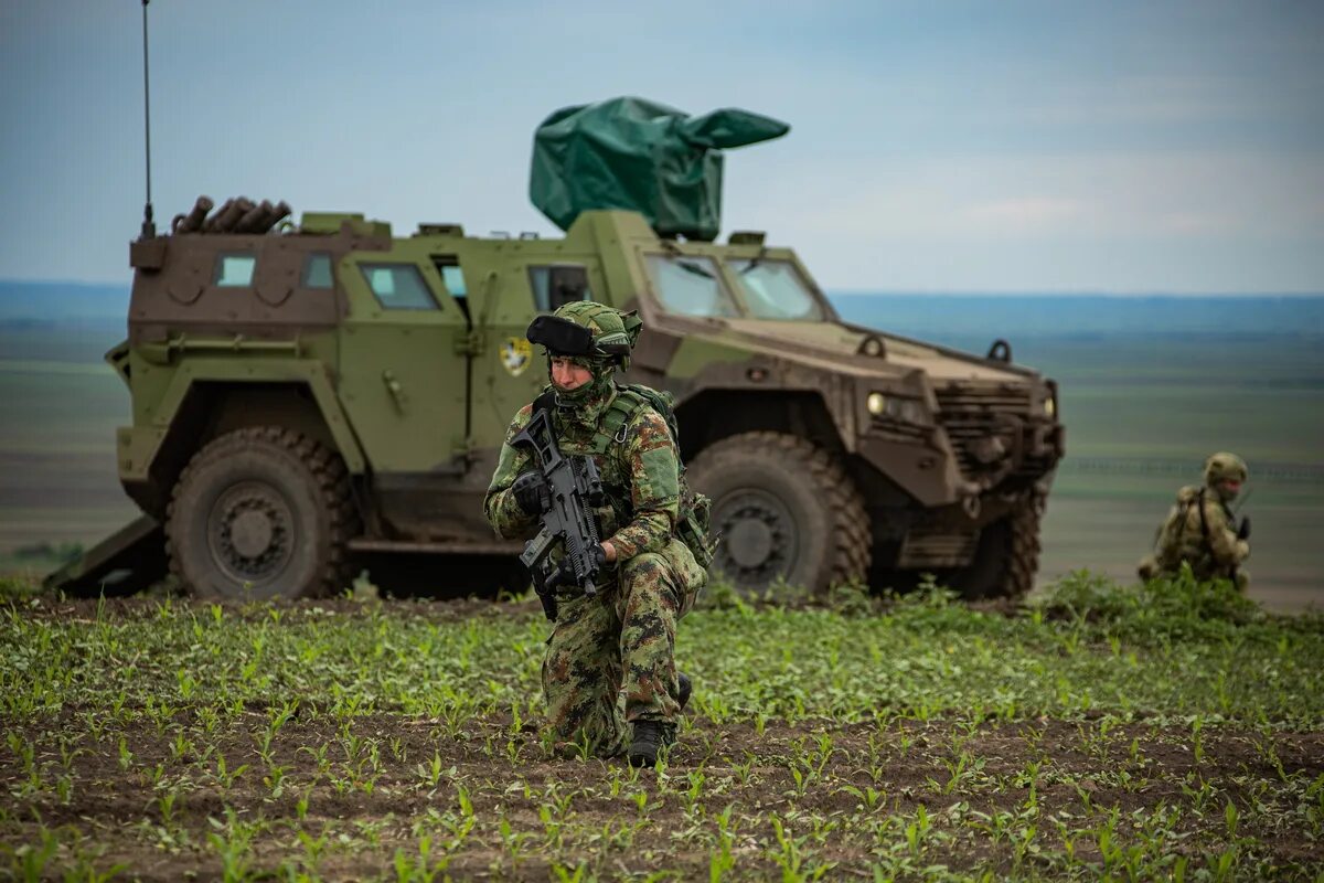 Учения. Учения в Сербии 2021. Армия спецназ Сербии. Российско сербские учения. Учения Российской армии 2021.