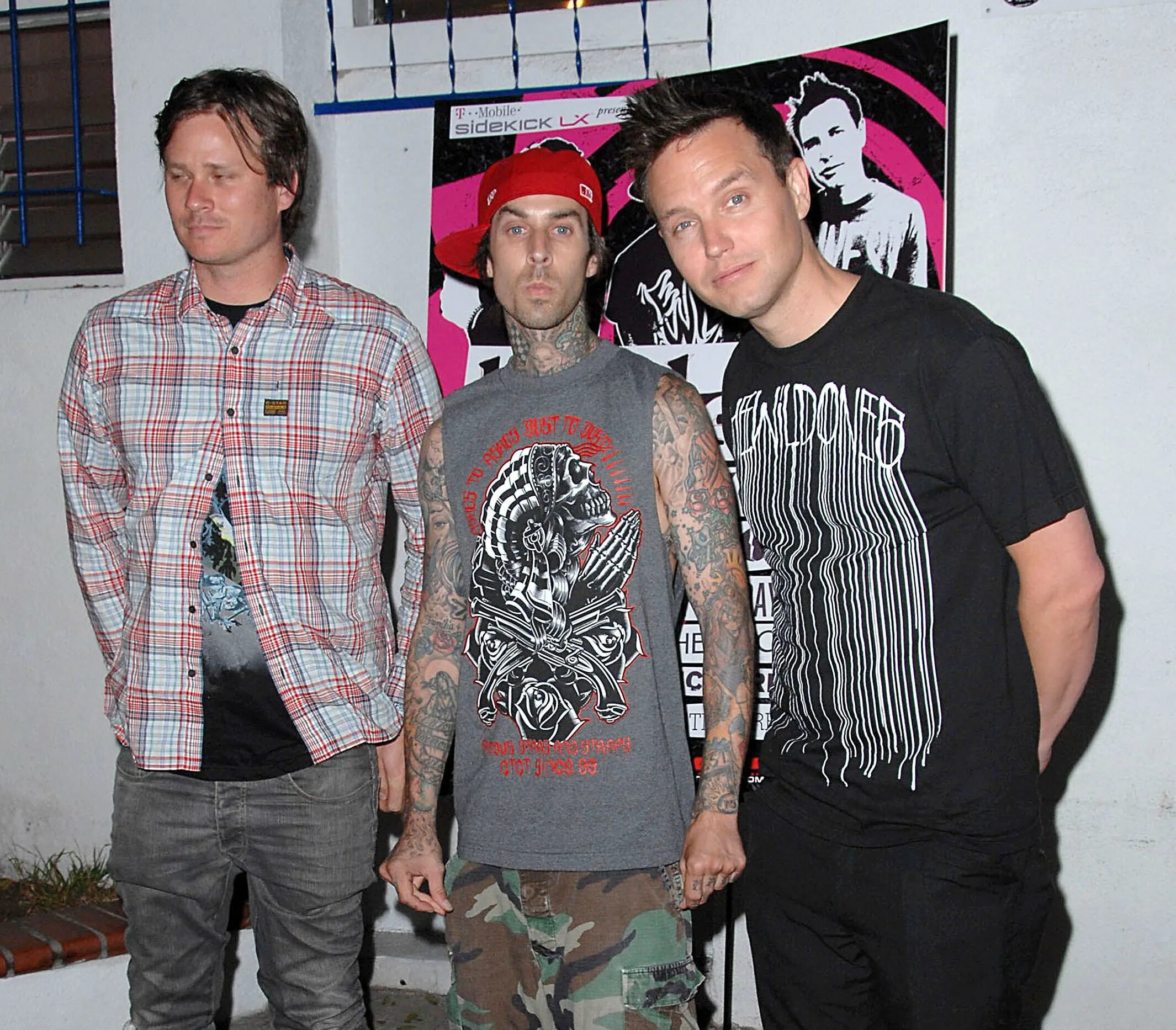 Блинк 182 лучшее. Блинк 182. blink 182 mark hoppus. блинк 182 1999.