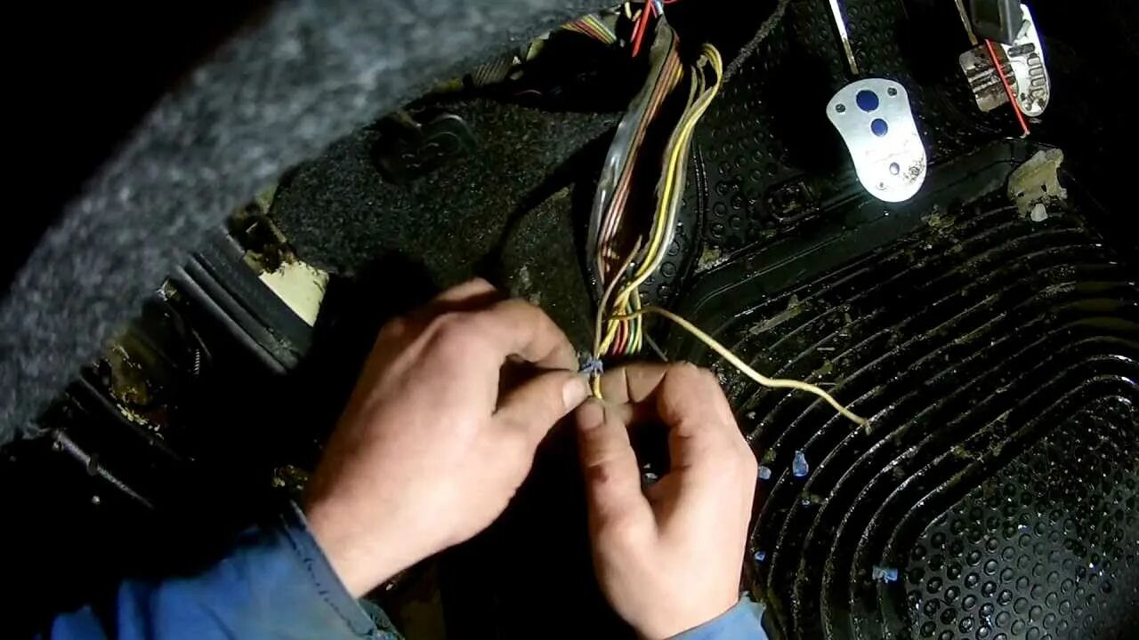 Как найти замыкание в проводке автомобиля. Замыкание на ваз 2110. проводка на ваз 2115 поворотники. короткое замыкание в ваз 2110. замыкание проводки в автомобиле.