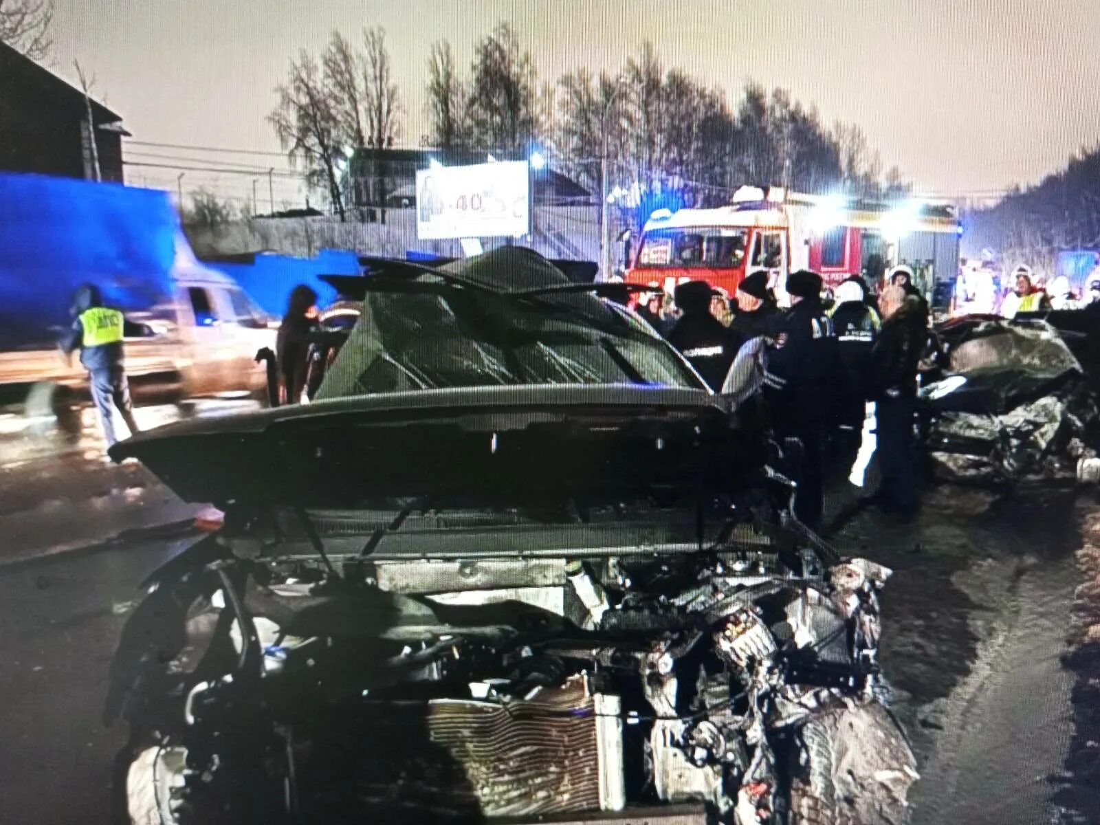 Авария на Мызинском мосту Нижний Новгород. Авария в Нижнем на Мызинском мосту. Мызинский мост авария вчера. 23 декабря 2014 г