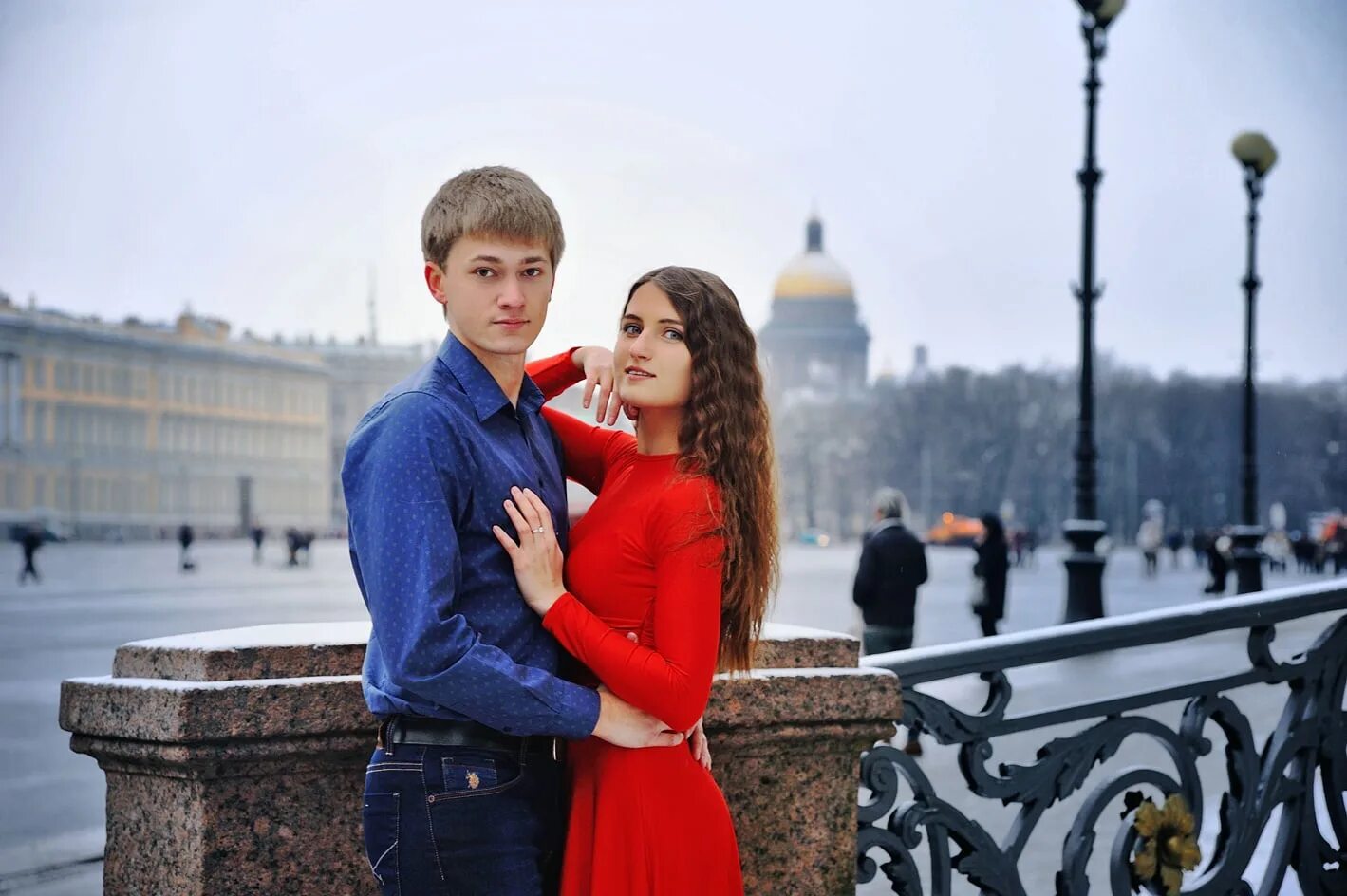 Влюбленные в Питере. Влюбленная парочка Санкт-Петербург. Фотосессия в Питере. Влюбленная пара в Питере.