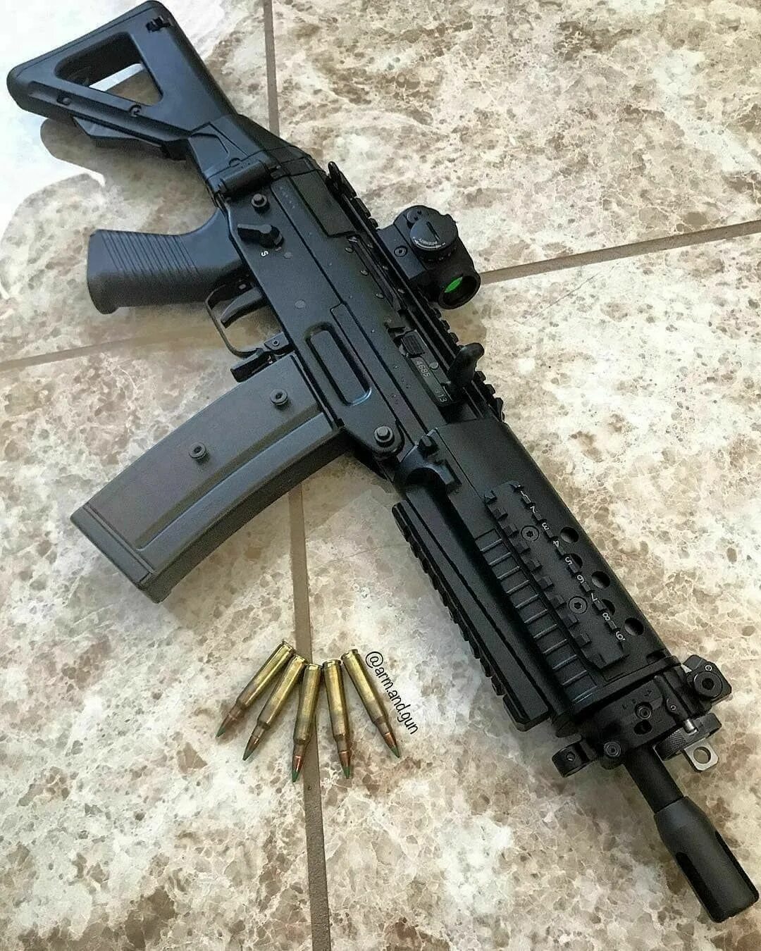 Sig sg. Sig 553. sig sg 553. штурмовая винтовка sig 553. штурмовая винтовка sig sg 550.