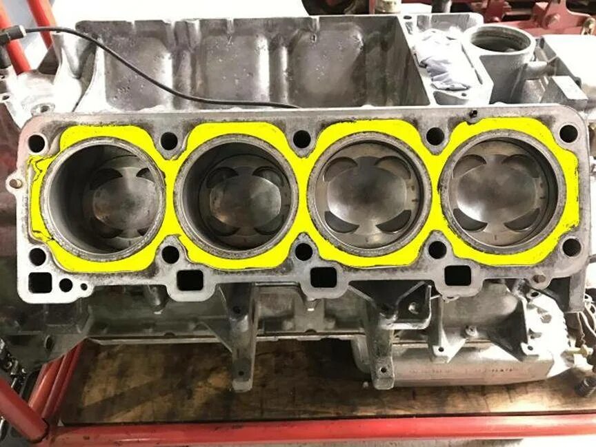 Рубашка системы охлаждения (система каналов в блоке цилиндров). Рубашка охлаждения двигателя ваз 2110. Водяное охлаждение электродвигателя схема. Рубашка охлаждения блока цилиндров ваз 2107. Рубашка охлаждения.