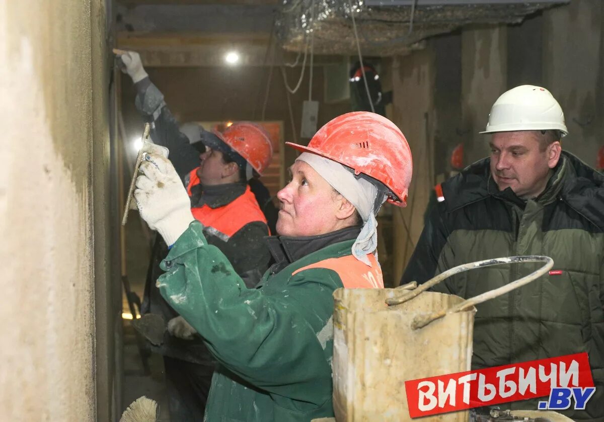 Стройтрест 35. Строительный трест 35. строители треста. стройтрест. строительный трест работники.